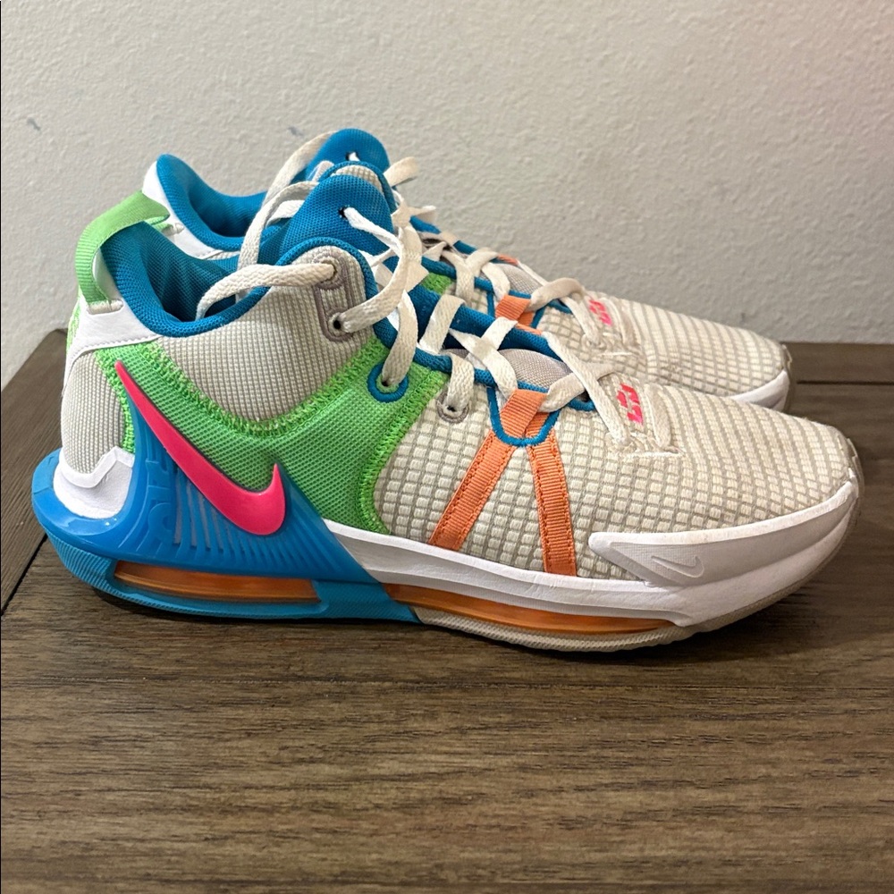 [Nike] LeBron Witness 7 Athletic Basketball Shoes Sneakers Multi Color Men’s 9.5 - Picture 5 of 16